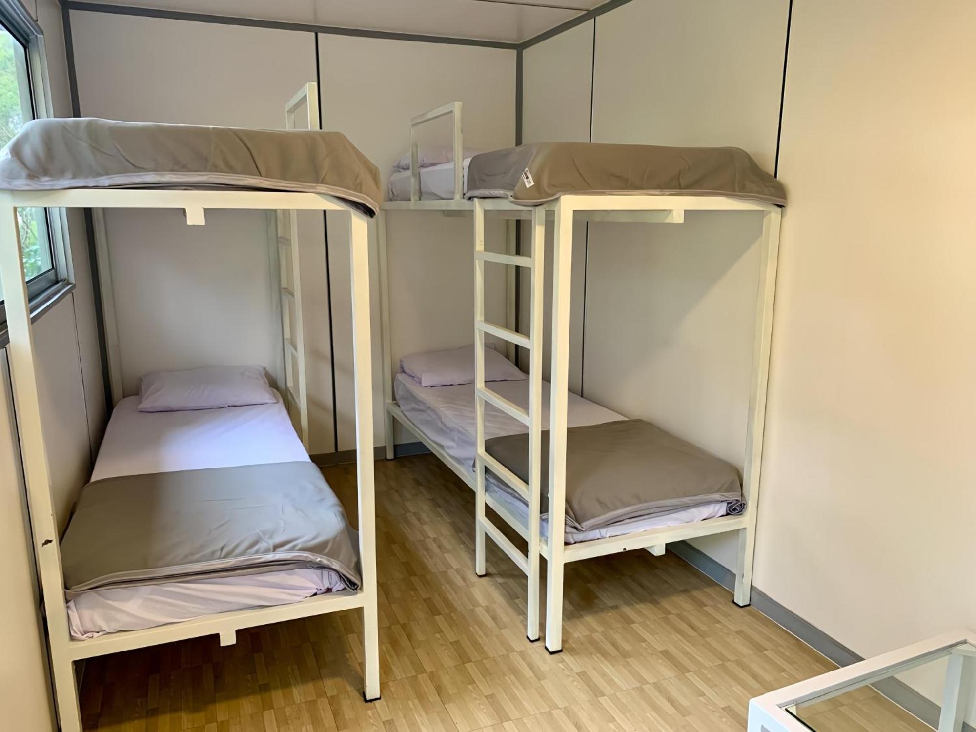 Tegalharendong Hotel Bukit Pinus מראה חיצוני תמונה